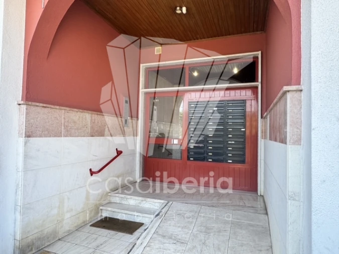 Apartamento T2 para Venda em Algueirão-Mem Martins Foto 22