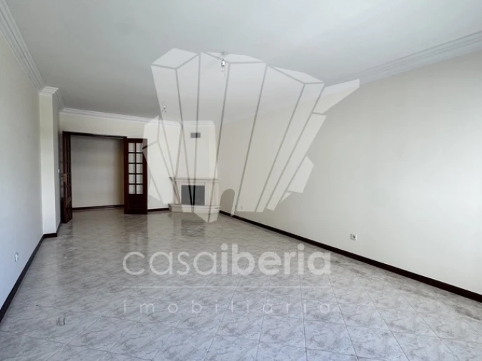 Apartamento T2 para Venda em Algueirão-Mem Martins Foto 7