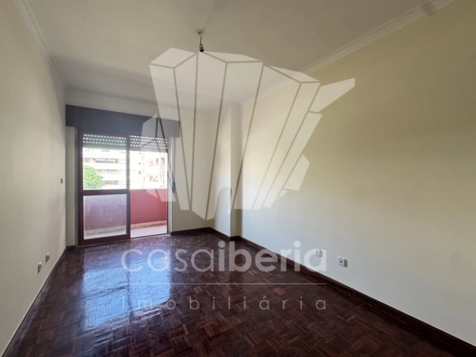 Apartamento T2 para Venda em Algueirão-Mem Martins Foto 11