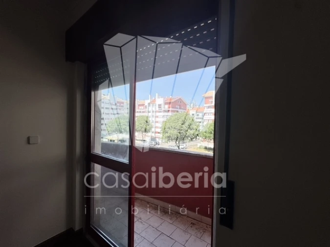 Apartamento T2 para Venda em Algueirão-Mem Martins Foto 13