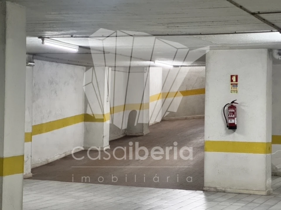Apartamento T2 para Venda em Algueirão-Mem Martins Foto 20