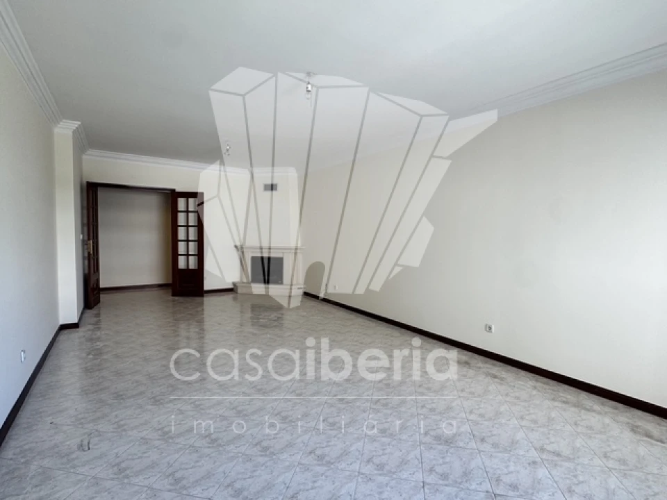 Apartamento T2 para Venda em Algueirão-Mem Martins Foto 7