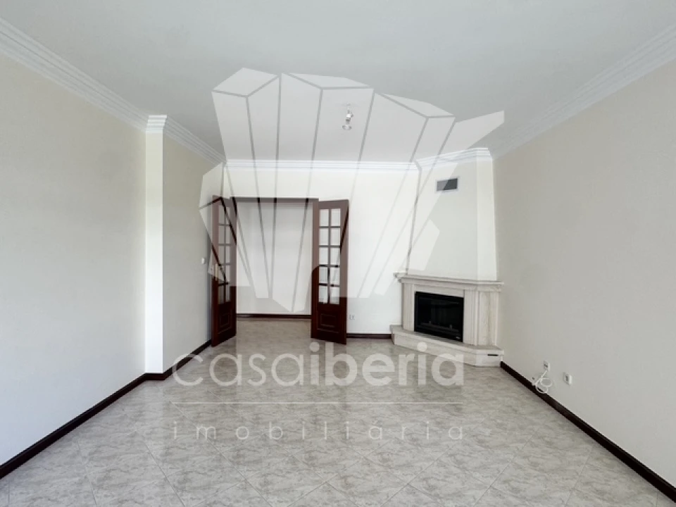 Apartamento T2 para Venda em Algueirão-Mem Martins Foto 8