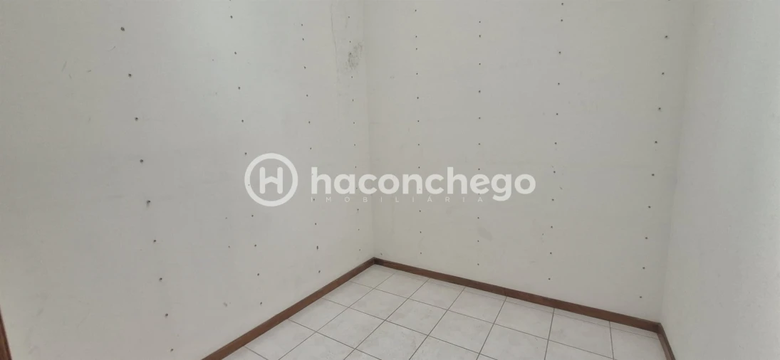 Armazém para Arrendamento em Pousa Foto 21