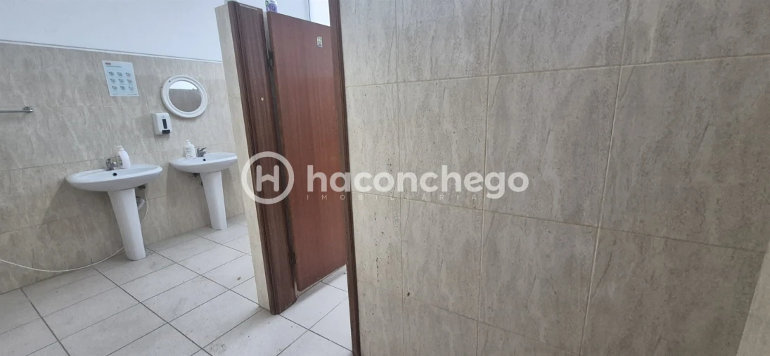 Armazém para Arrendamento em Pousa Foto 8