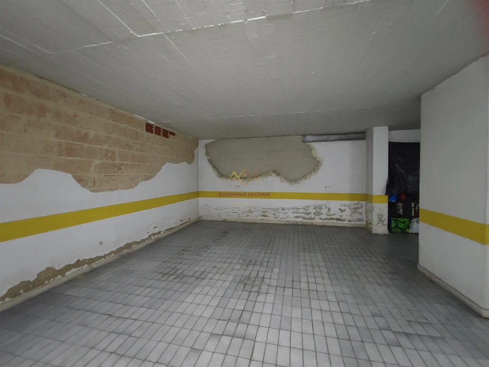 Apartamento T2 para Venda em Algueirão-Mem Martins Foto 25