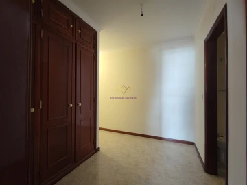 Apartamento T2 para Venda em Algueirão-Mem Martins