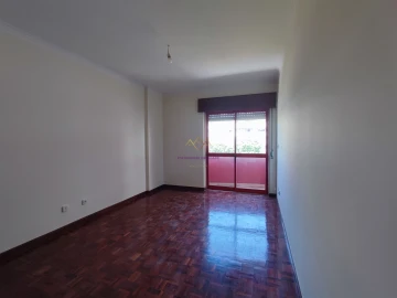 Apartamento T2 para Venda em Algueirão-Mem Martins