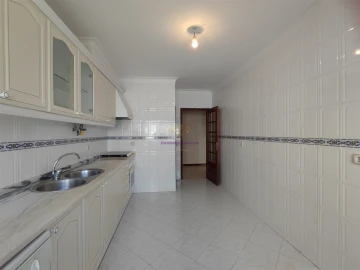 Apartamento T2 para Venda em Algueirão-Mem Martins