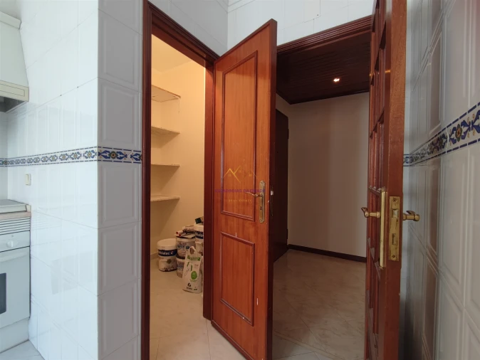 Apartamento T2 para Venda em Algueirão-Mem Martins Foto 27