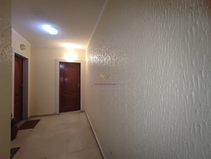 Apartamento T2 para Venda em Algueirão-Mem Martins Foto 11