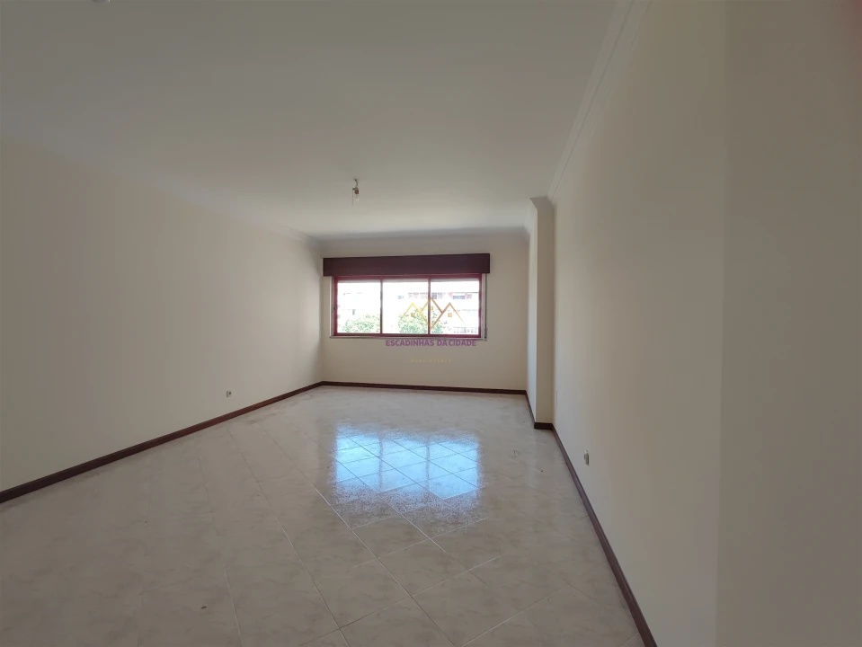 Apartamento T2 para Venda em Algueirão-Mem Martins Foto 21