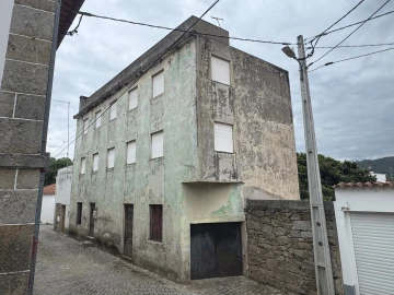 Moradia T5 para Venda em Lajeosa do Mondego