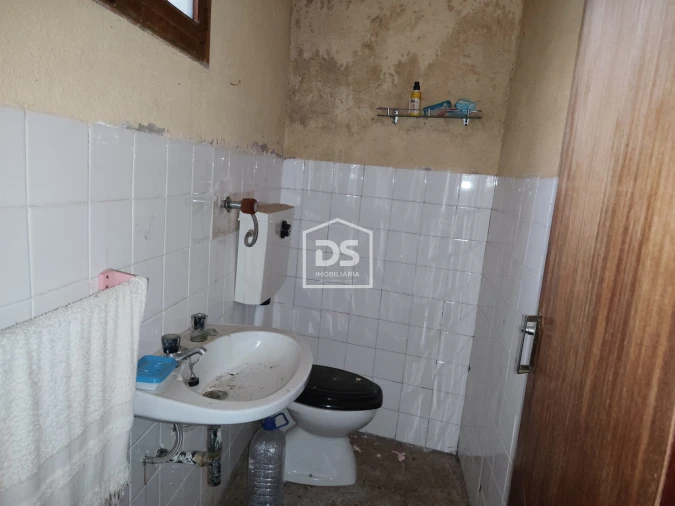Moradia T5 para Venda em Lajeosa do Mondego Foto 7