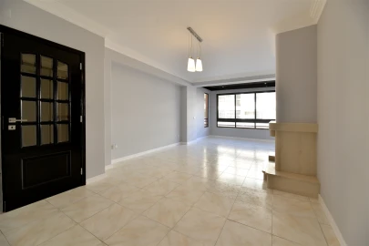 Apartamento T3 para Arrendamento em Cascais e Estoril