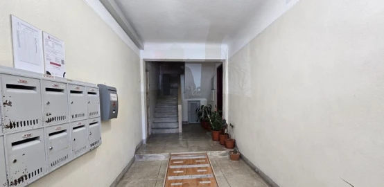 Apartamento T2 para Venda em Benfica