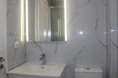 Apartamento T2 para Venda em Benfica