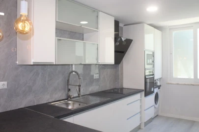 Apartamento T2 para Venda em Benfica