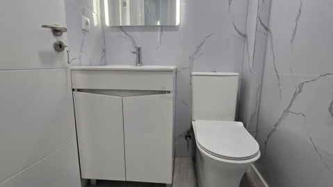 Apartamento T2 para Venda em Benfica