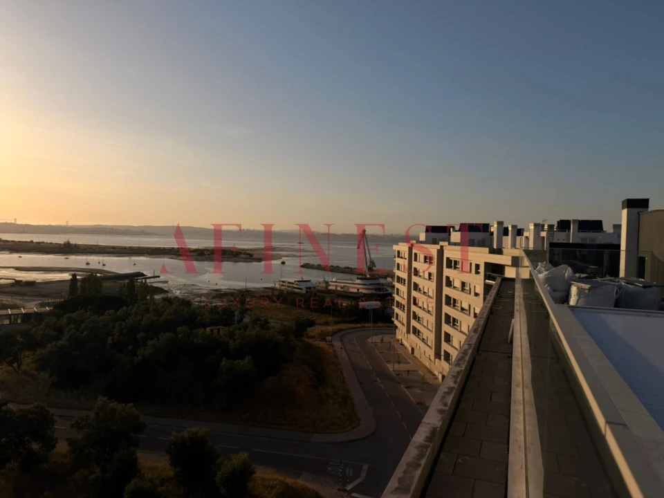 Apartamento T1 para Venda em Seixal, Arrentela e Aldeia de Paio Pires Foto 23