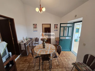 Moradia T4 para Venda em São Barnabe