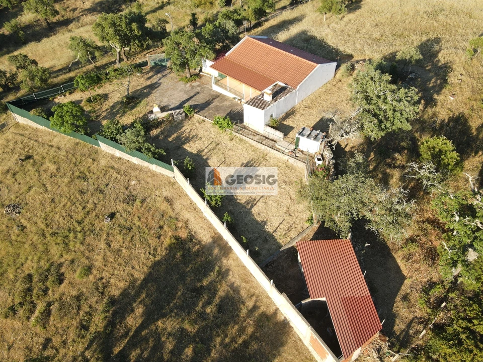 Moradia T4 para Venda em São Barnabe Foto 35