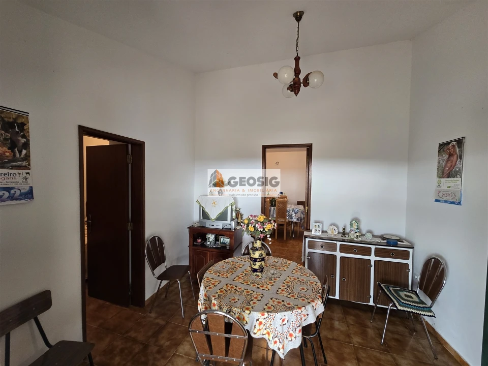 Moradia T4 para Venda em São Barnabe Foto 7