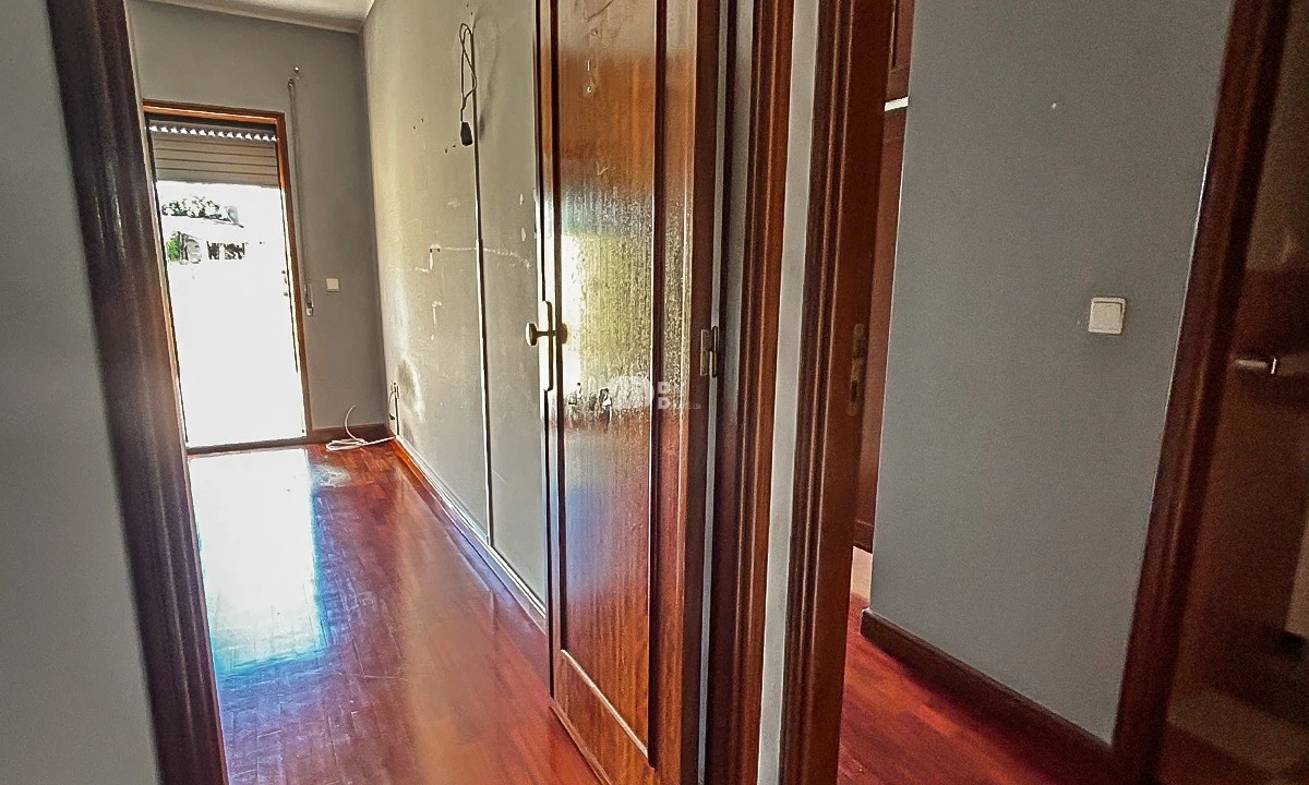 Apartamento T2 para Venda em Esmeriz e Cabeçudos Foto 5