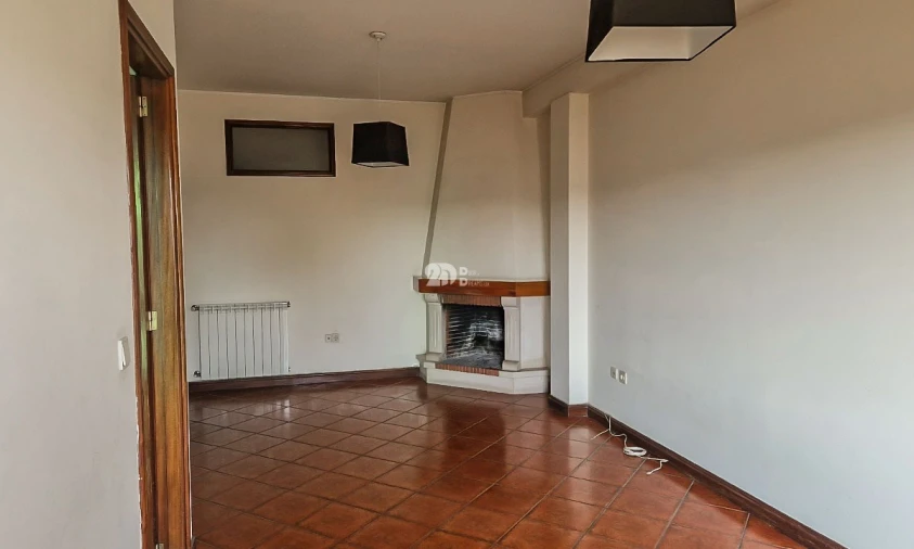 Apartamento T2 para Venda em Esmeriz e Cabeçudos Foto 4