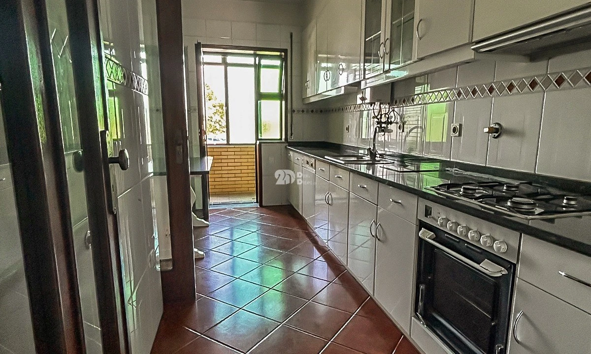 Apartamento T2 para Venda em Esmeriz e Cabeçudos Foto 4