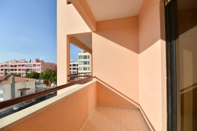 Apartamento T3 para Arrendamento em Cascais e Estoril