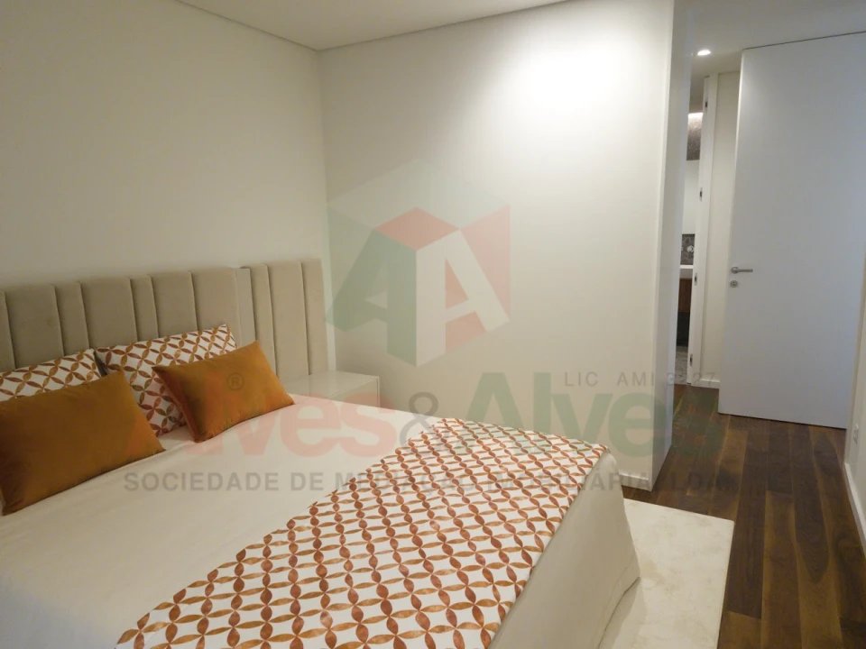 Apartamento T2 para Venda em Cidade da Maia Foto 7
