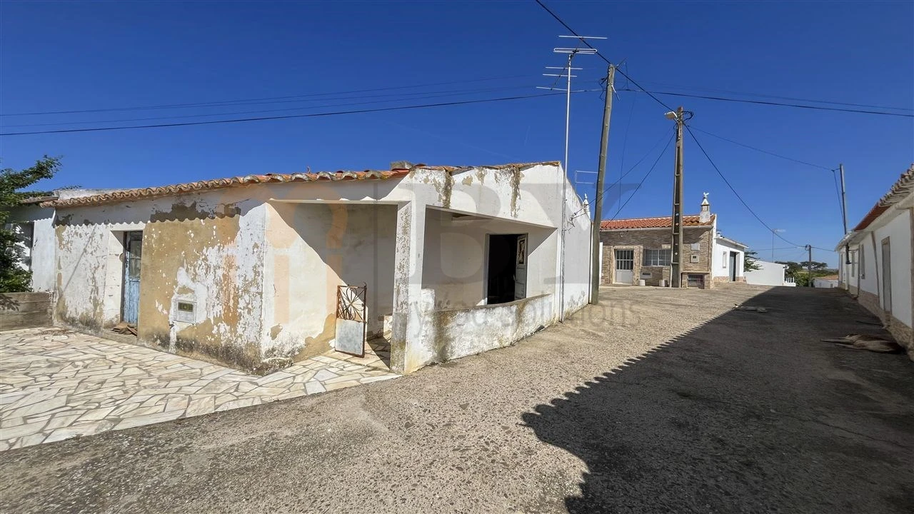 Moradia para Venda em Martim Longo Foto 3