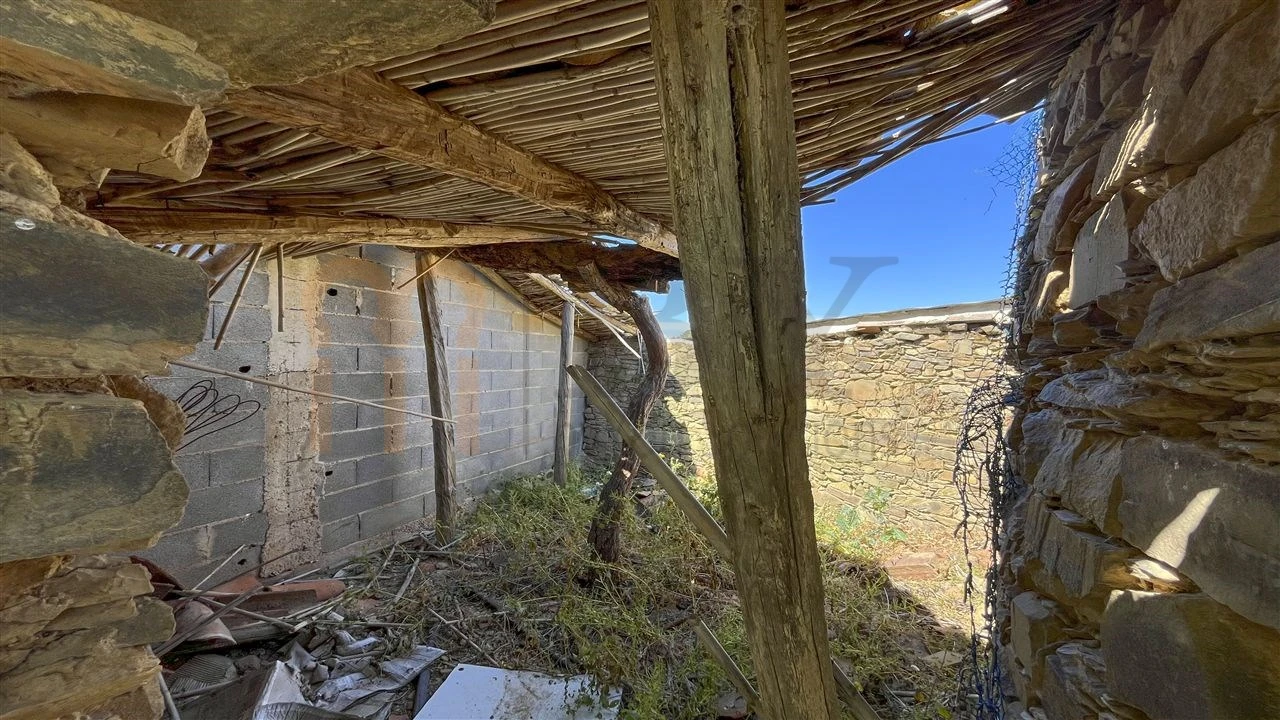 Moradia para Venda em Martim Longo Foto 12
