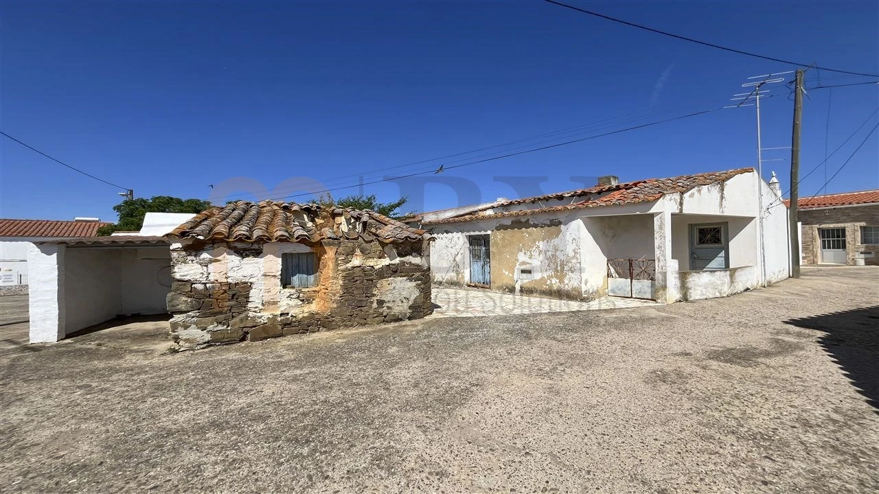 Moradia para Venda em Martim Longo Foto 9