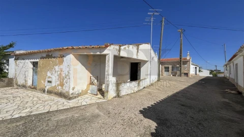 Moradia para Venda em Martim Longo