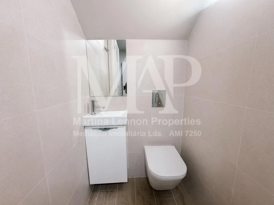 Moradia T4 para Venda em Alcabideche Foto 25