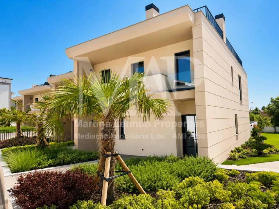 Moradia T4 para Venda em Alcabideche Foto 3