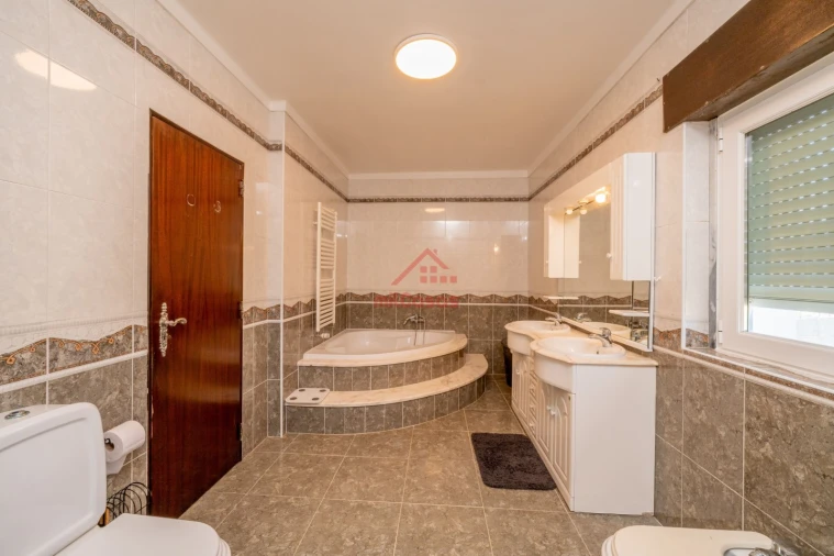 Moradia T3 para Venda em A dos Cunhados e Maceira Foto 15