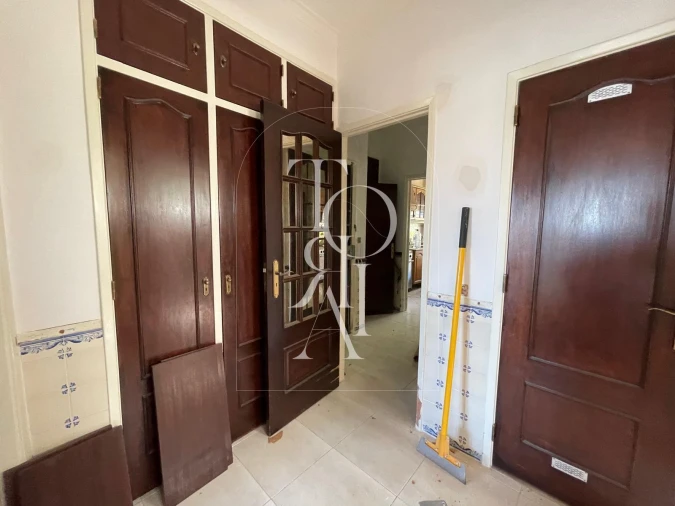 Apartamento T2 para Venda em Carnaxide e Queijas Foto 11