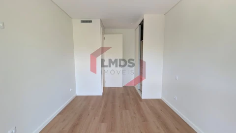 Apartamento T1 para Venda em Ramalde