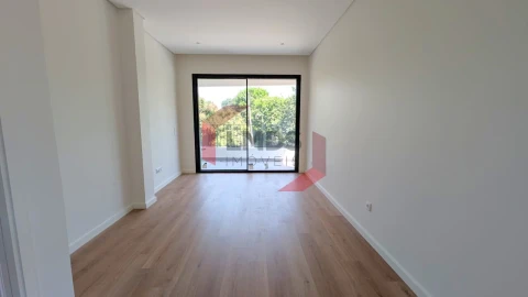 Apartamento T1 para Venda em Ramalde