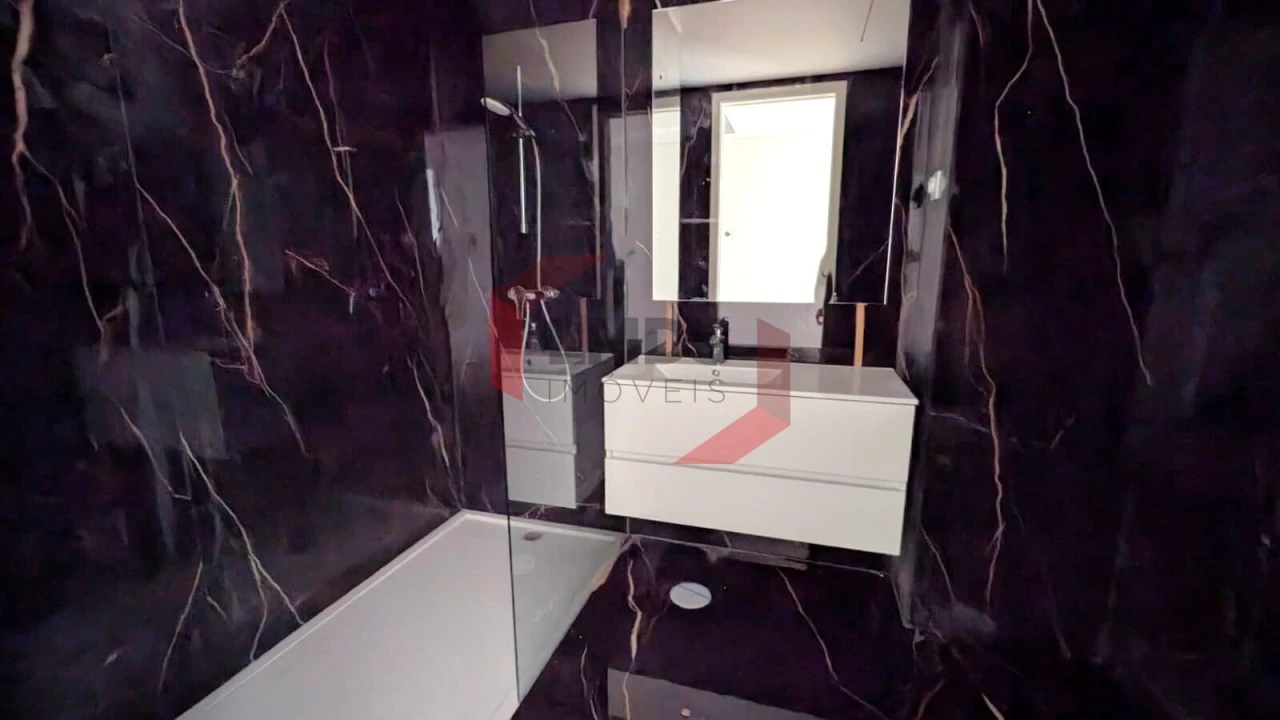 Apartamento T1 para Venda em Ramalde Foto 10