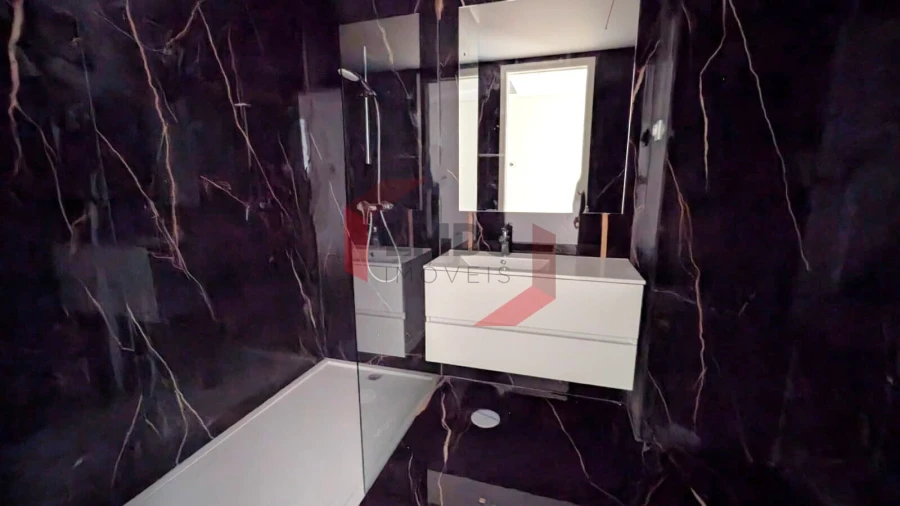 Apartamento T1 para Venda em Ramalde Foto 10