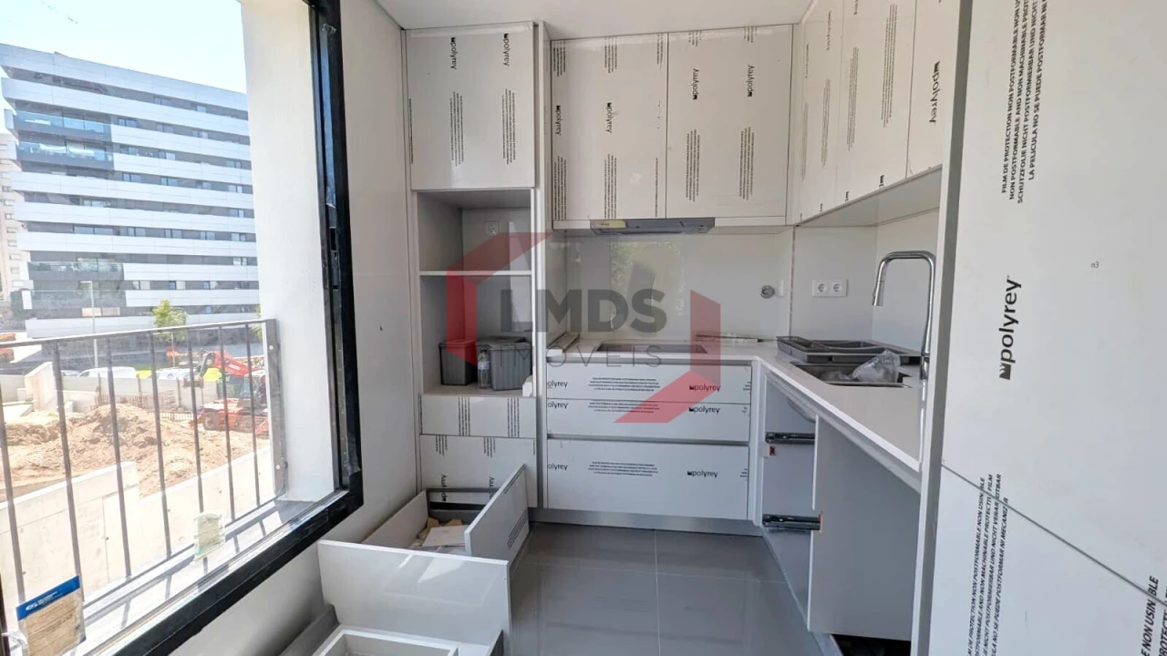 Apartamento T1 para Venda em Ramalde Foto 5