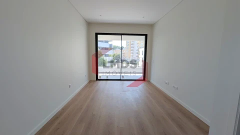 Apartamento T1 para Venda em Ramalde