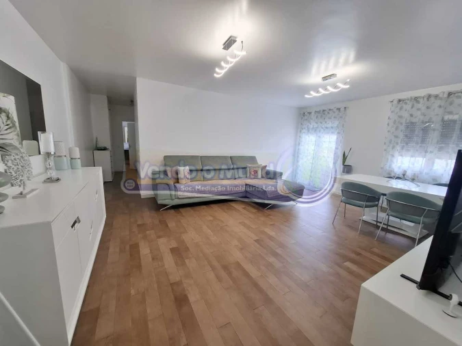 Apartamento T2 para Venda em Salvaterra de Magos e Foros de Salvaterra Foto 3