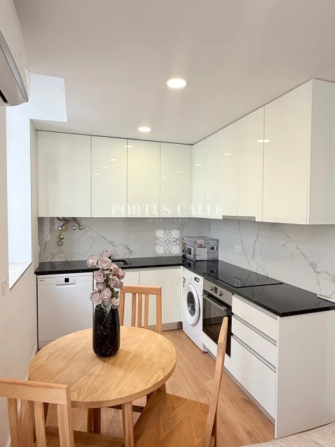 Apartamento T1 para Venda em Aldoar, Foz do Douro e Nevogilde