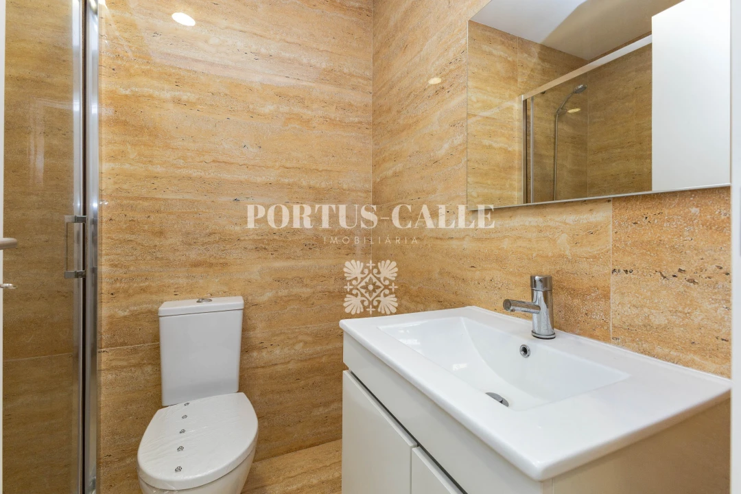 Apartamento T1 para Venda em Aldoar, Foz do Douro e Nevogilde Foto 17