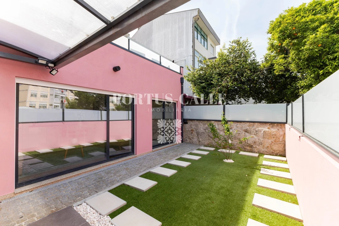 Apartamento T1 para Venda em Aldoar, Foz do Douro e Nevogilde Foto 1